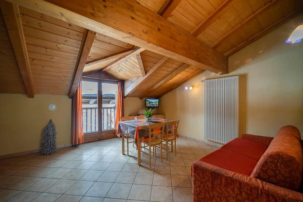 Livigno Chalets 0*,  Италия