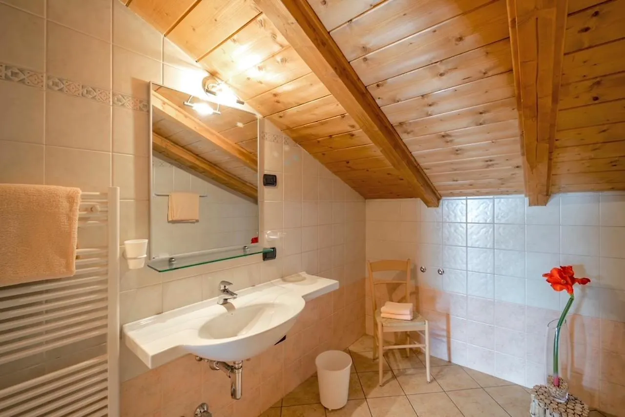 Livigno Chalets 0*,  Италия